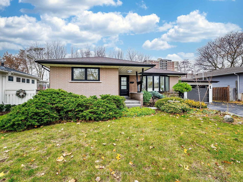 914 Francis Rd, Burlington, L7T 3Y2 | Image 3