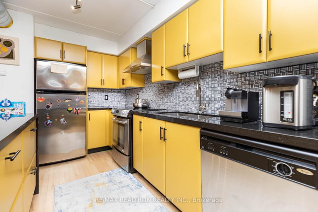 328 - 1100 Lansdowne Avenue