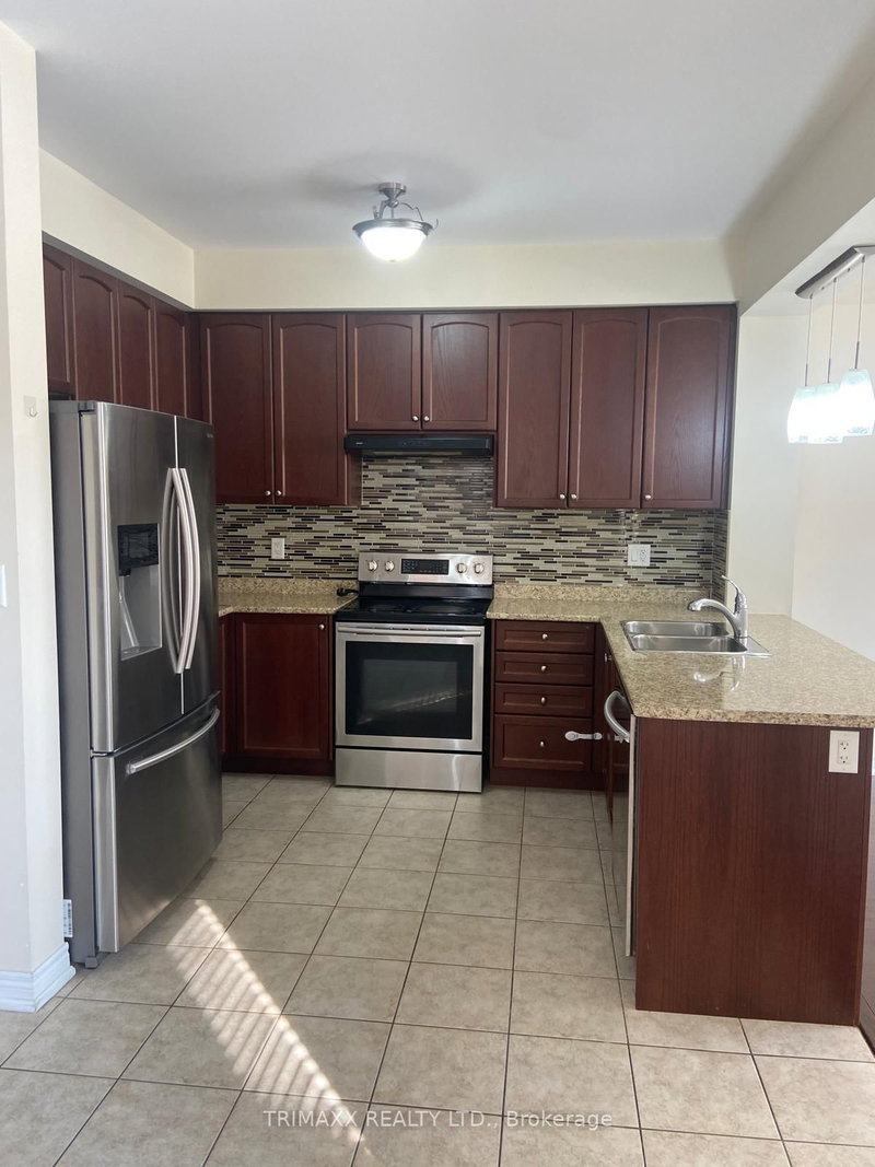 7 Vinewood Rd, Caledon, L7C 4A9 | Image 3