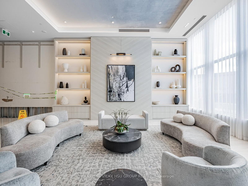 1004 - 1063 Douglas McCurdy Comm Circ, Mississauga, L5G 0C5 | Image 3