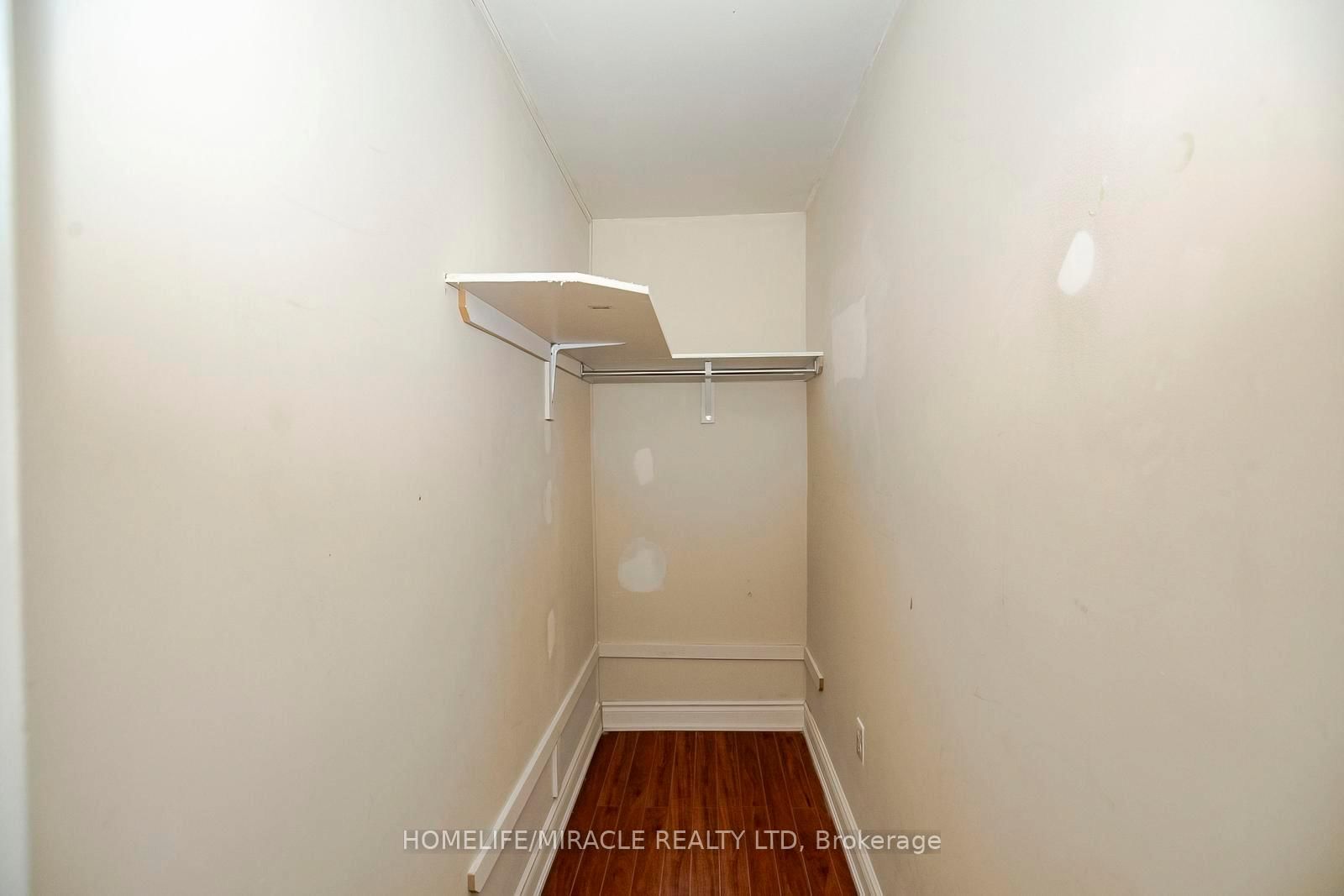 144 Queen Street W - Photo 16