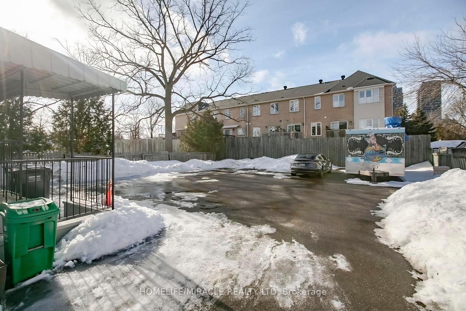 144 Queen Street W - Photo 18