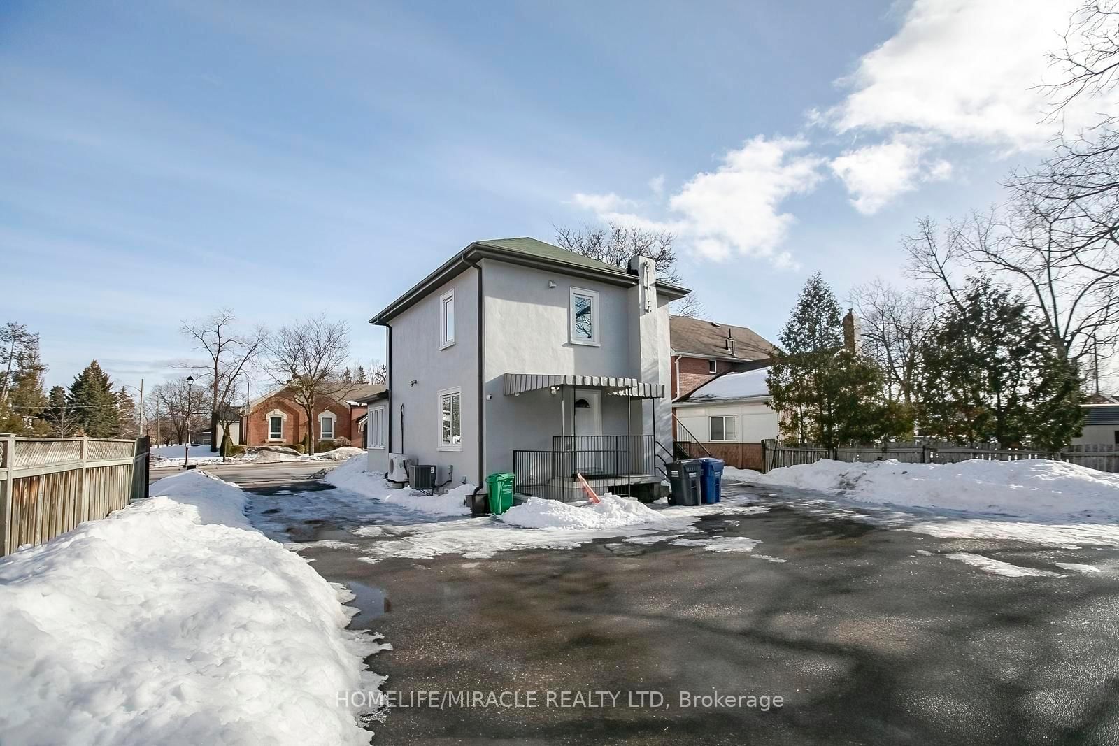 144 Queen Street W - Photo 19