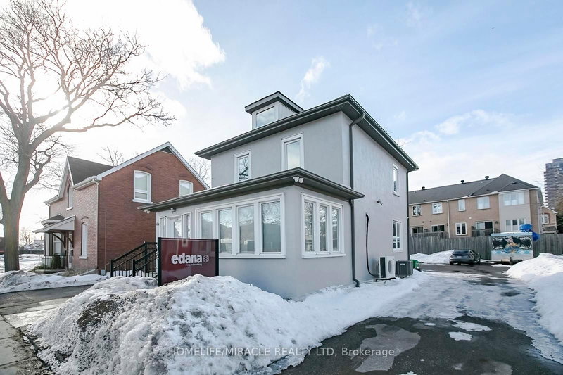 144 Queen St W, Brampton, L6X 1A6 | Image 2
