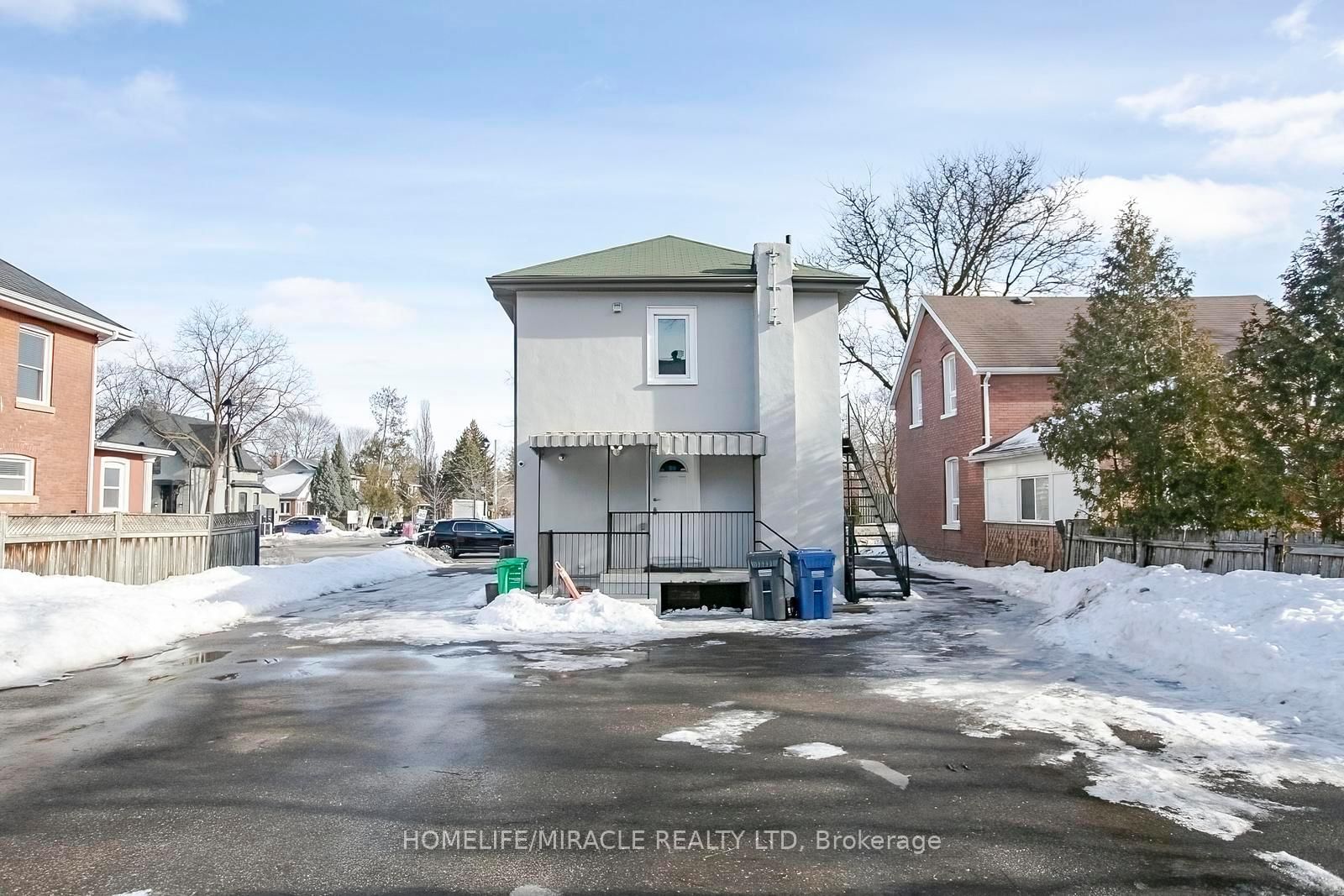 144 Queen Street W - Photo 20