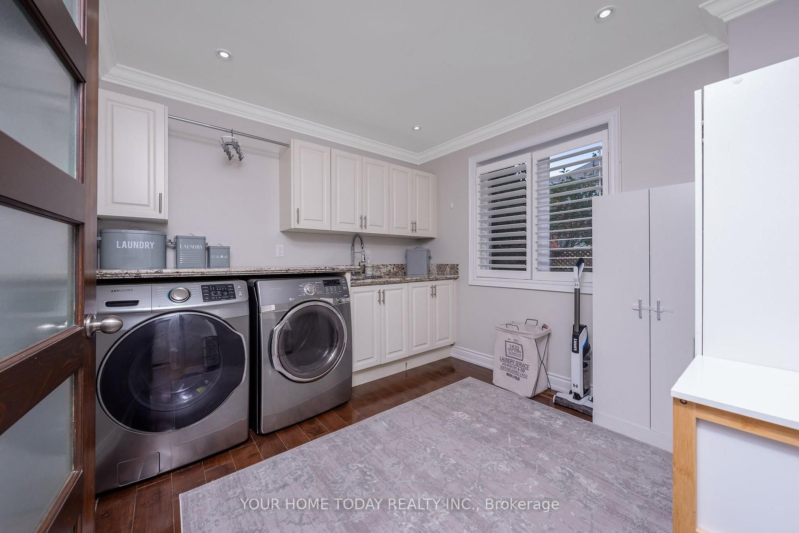 Detached House for sale at 49 Miller Drive, Halton Hills, Ontario, L7G 5P7 - Georgetown - MLS: W12855272