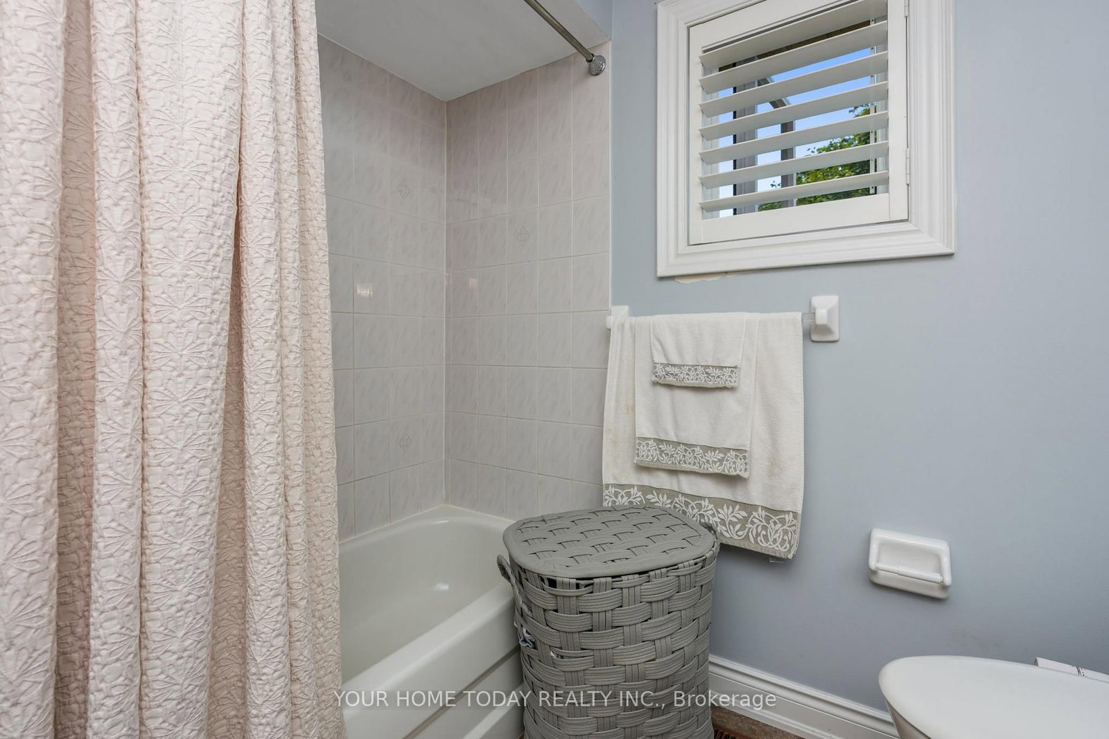 Detached House for sale at 49 Miller Drive, Halton Hills, Ontario, L7G 5P7 - Georgetown - MLS: W12855272