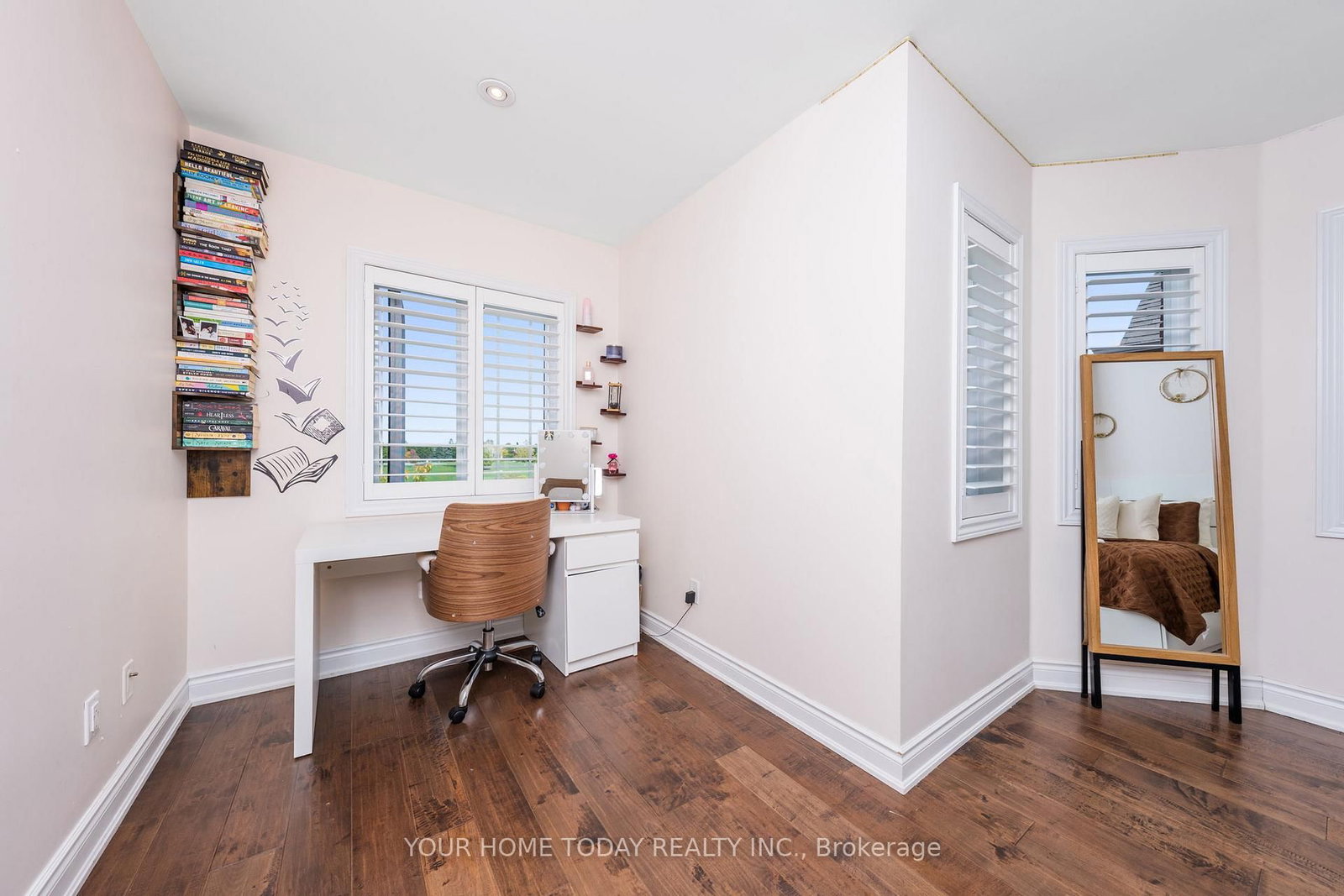 Detached House for sale at 49 Miller Drive, Halton Hills, Ontario, L7G 5P7 - Georgetown - MLS: W12855272