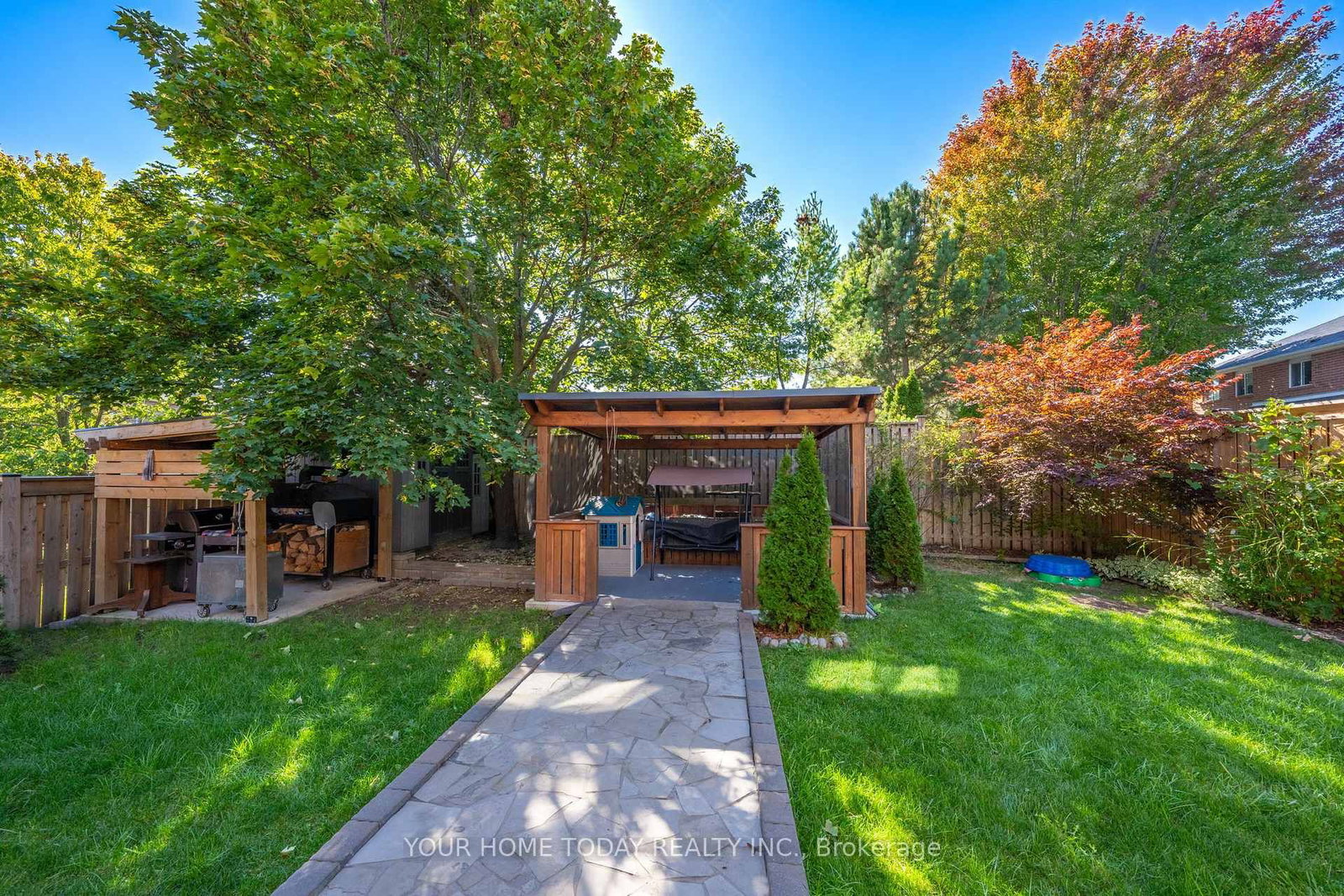 Detached House for sale at 49 Miller Drive, Halton Hills, Ontario, L7G 5P7 - Georgetown - MLS: W12855272