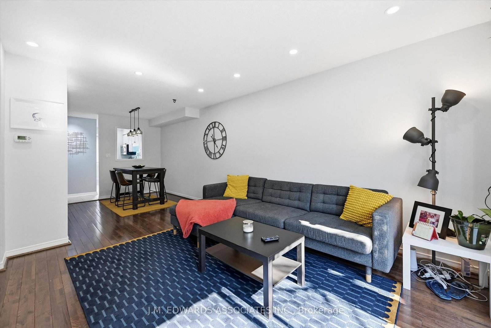 Townhouse for sale at 215-895 Maple Avenue, Burlington, Ontario, L7S 2H7 - Brant - MLS: W12855420