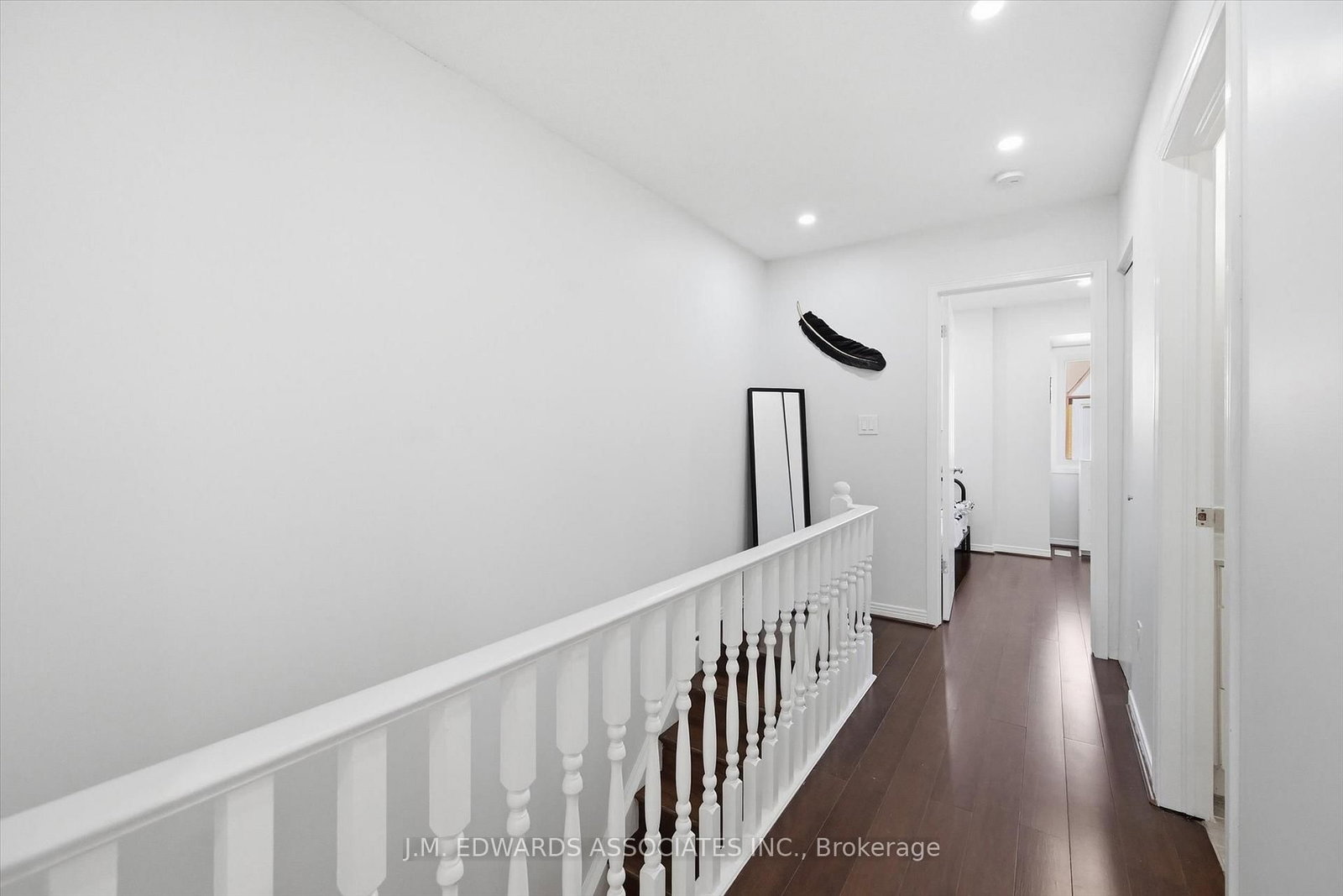 Townhouse for sale at 215-895 Maple Avenue, Burlington, Ontario, L7S 2H7 - Brant - MLS: W12855420