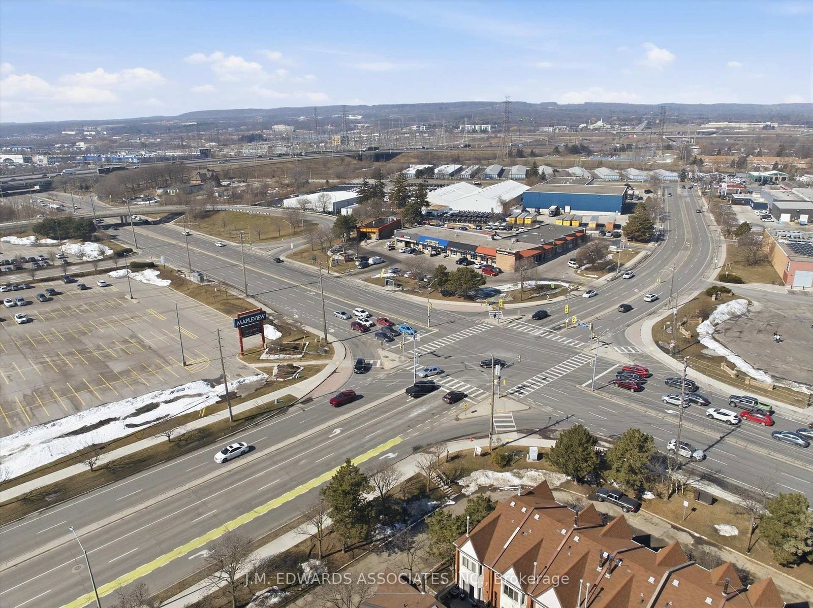 Townhouse for sale at 215-895 Maple Avenue, Burlington, Ontario, L7S 2H7 - Brant - MLS: W12855420