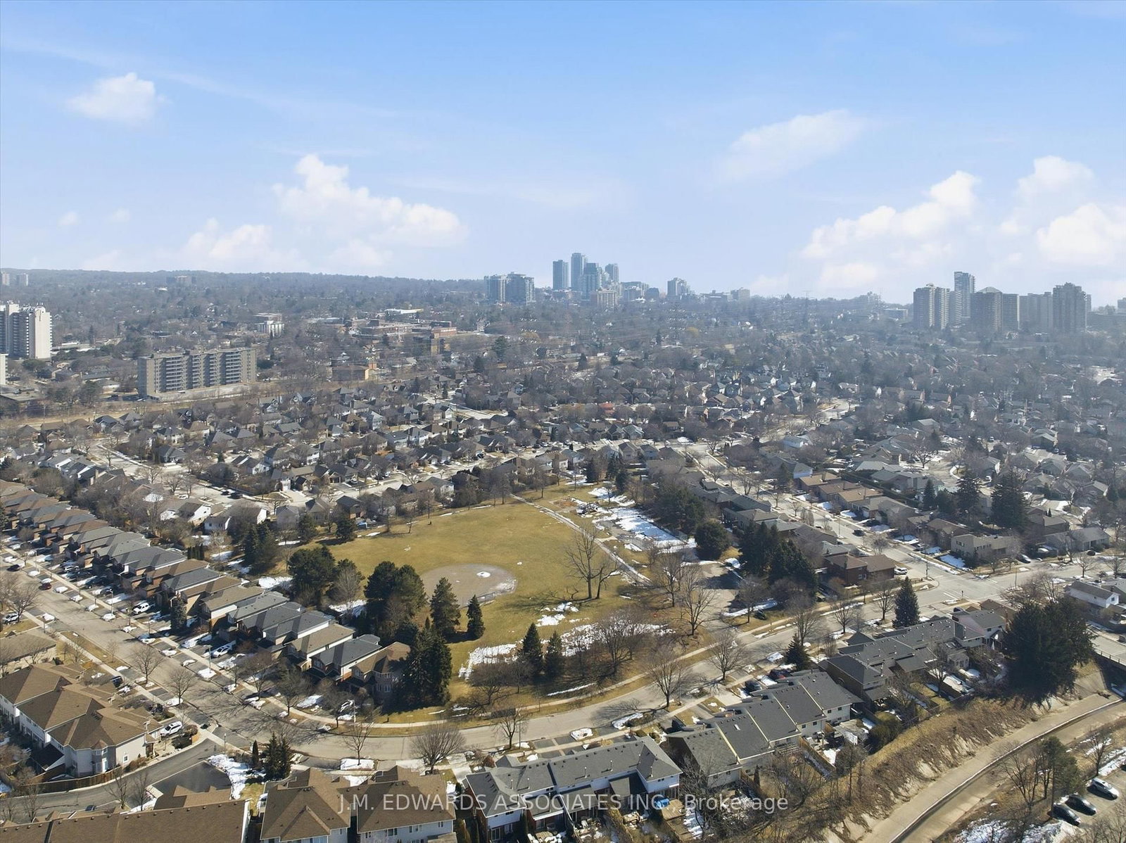 Townhouse for sale at 215-895 Maple Avenue, Burlington, Ontario, L7S 2H7 - Brant - MLS: W12855420