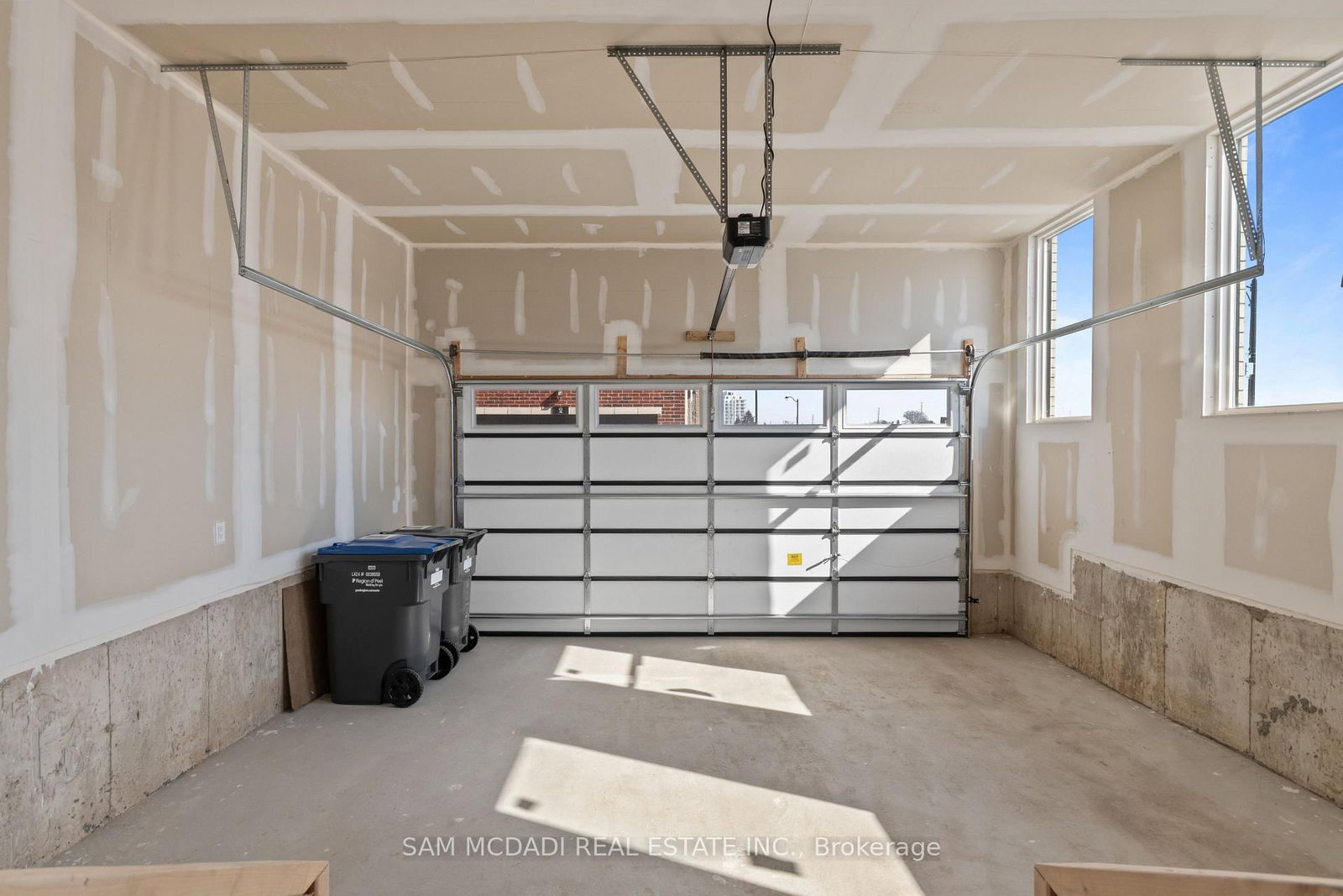 4 Timber Falls Drive, Unit Upper - Photo 35