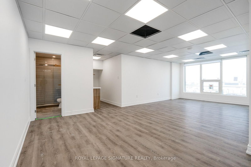 224 - 600 Dixon Rd, Toronto, M9W 1J1 | Image 2