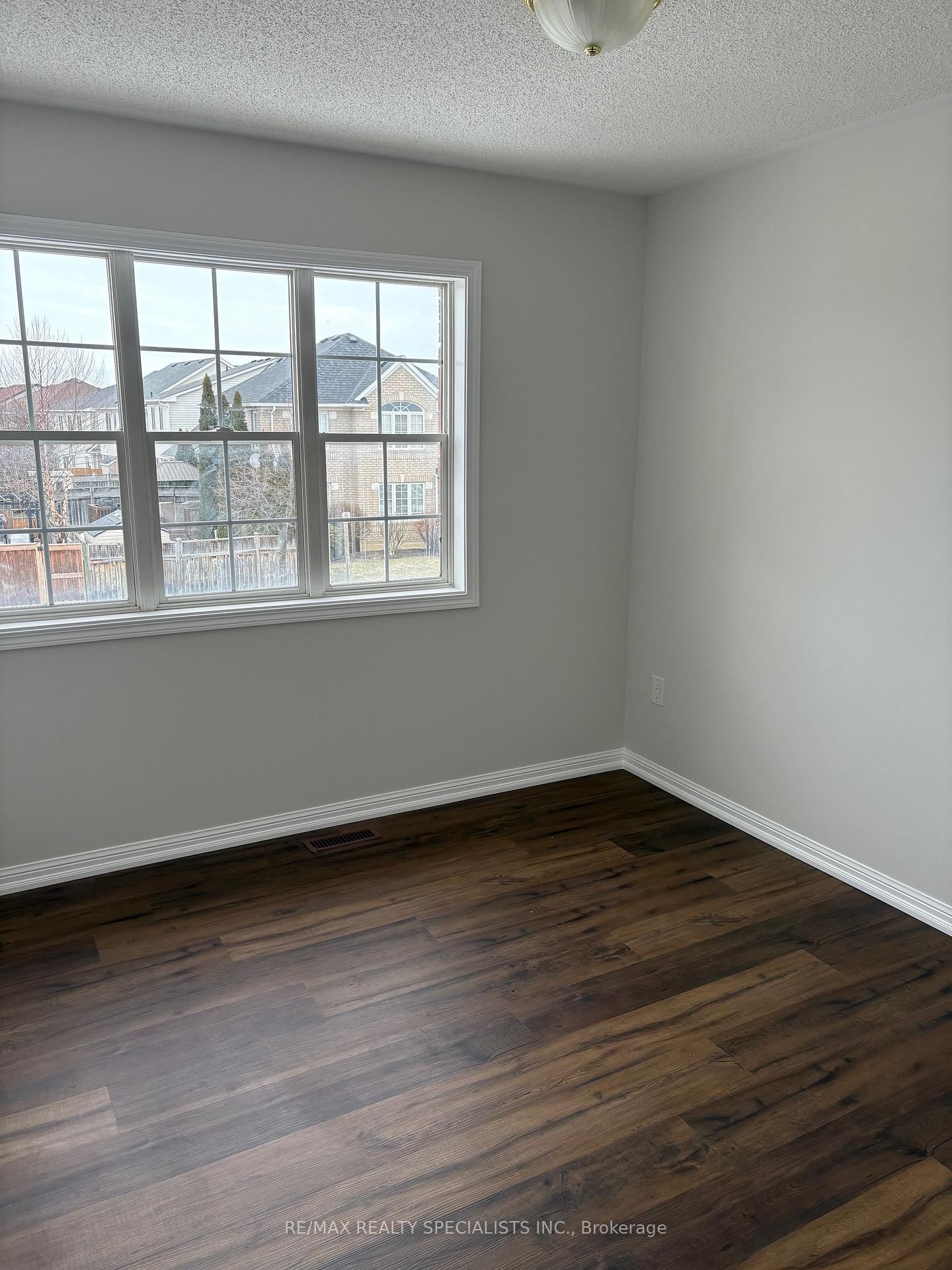 Townhouse for lease at 440 Bundy Drive, Milton, Ontario, L9T 5N5 - Clarke - MLS: W12856488