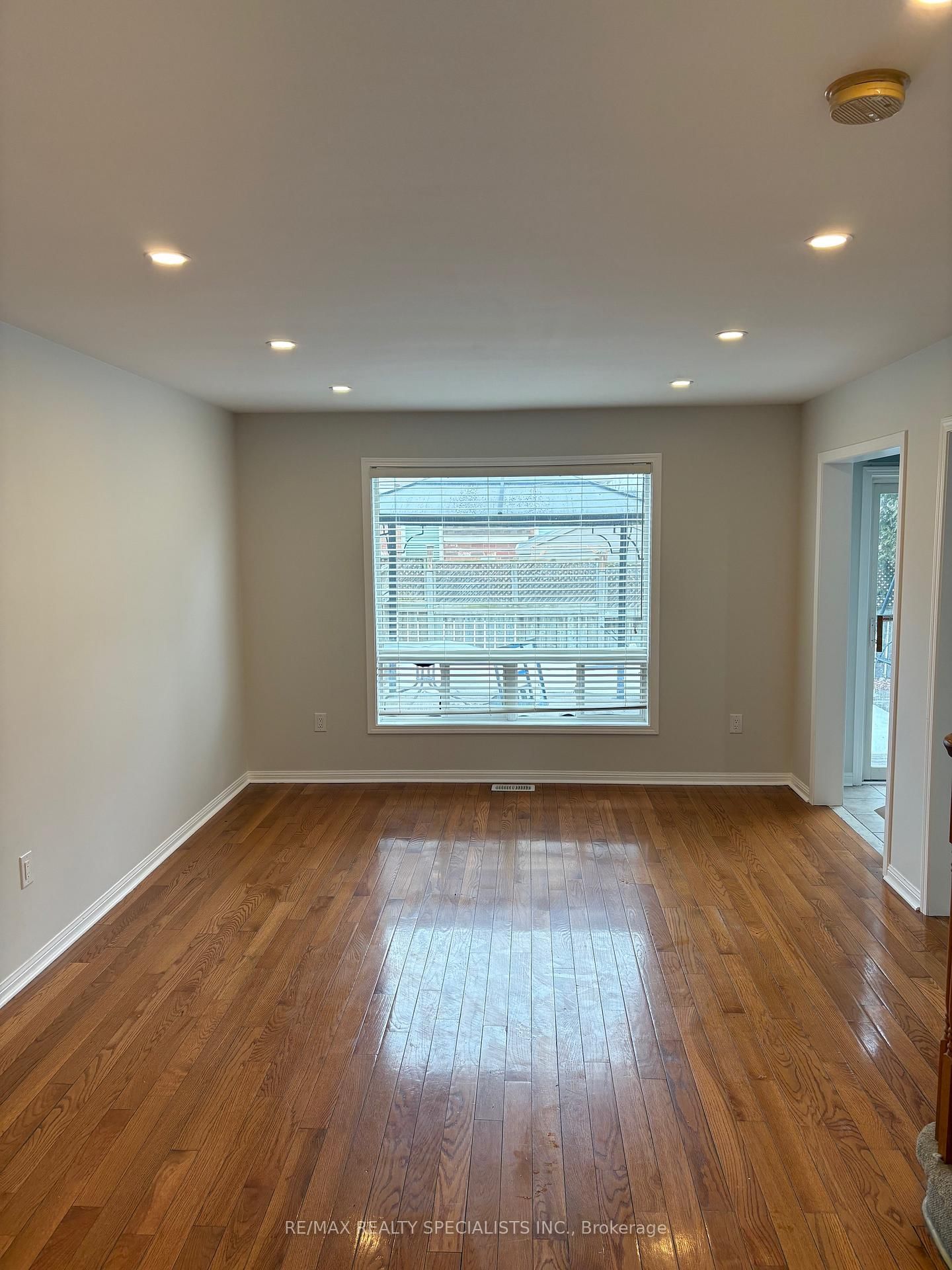 Townhouse for lease at 440 Bundy Drive, Milton, Ontario, L9T 5N5 - Clarke - MLS: W12856488