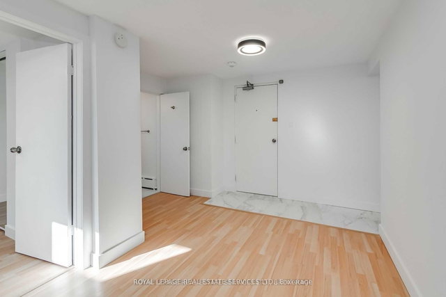 Bsmt - 48 Indian Road Crescent