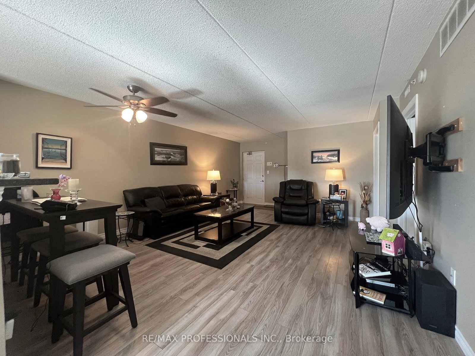 Condo for sale at 107-1390 Main Street, Milton, Ontario, L9T 7S9 - Dempsey - MLS: W12856964