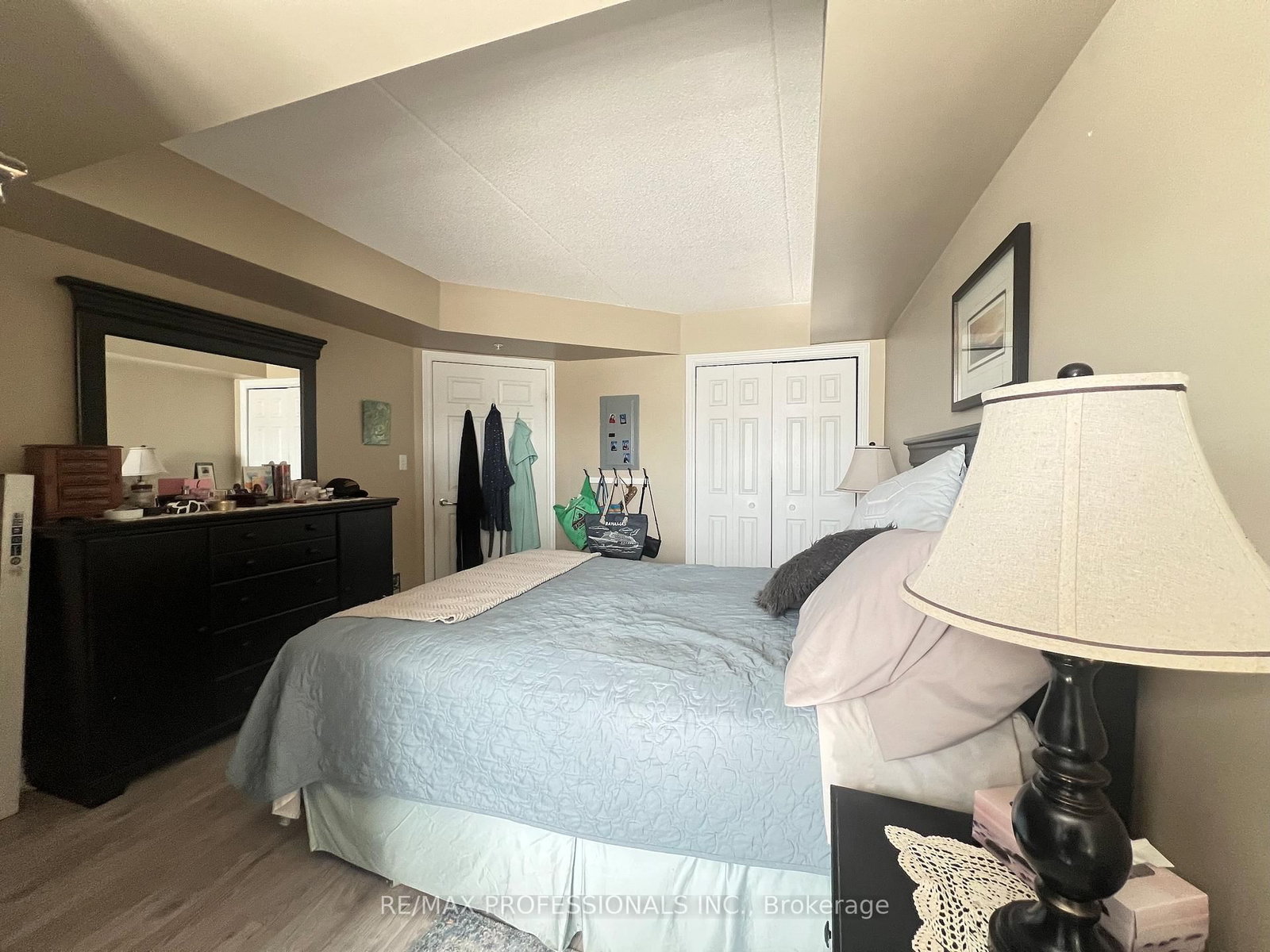 Condo for sale at 107-1390 Main Street, Milton, Ontario, L9T 7S9 - Dempsey - MLS: W12856964