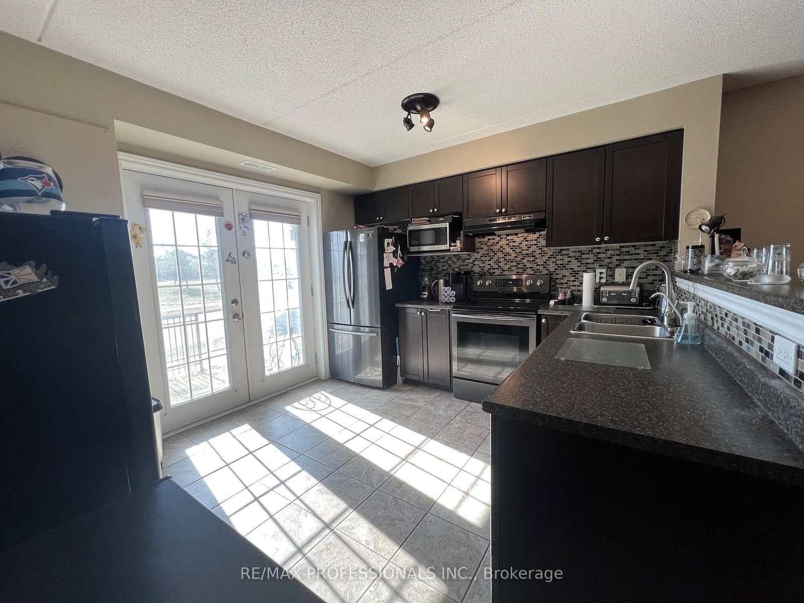 Condo for sale at 107-1390 Main Street, Milton, Ontario, L9T 7S9 - Dempsey - MLS: W12856964