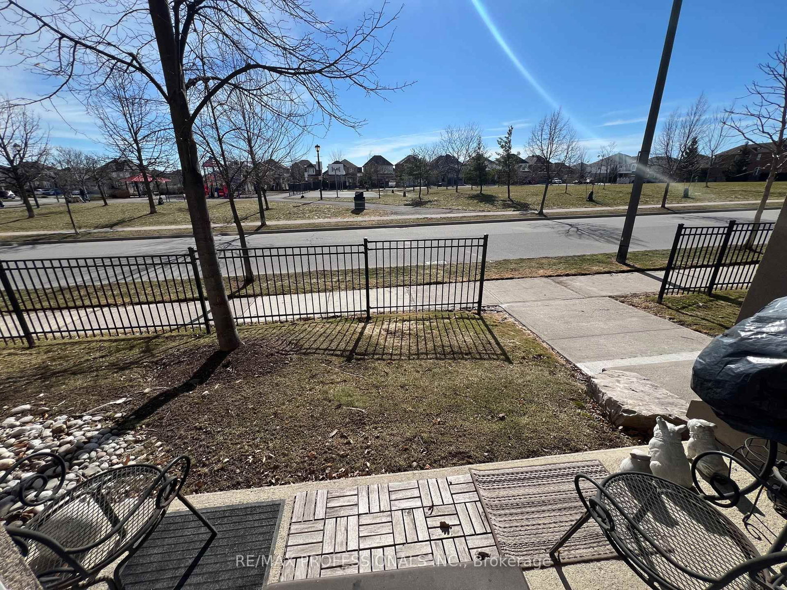 Condo for sale at 107-1390 Main Street, Milton, Ontario, L9T 7S9 - Dempsey - MLS: W12856964