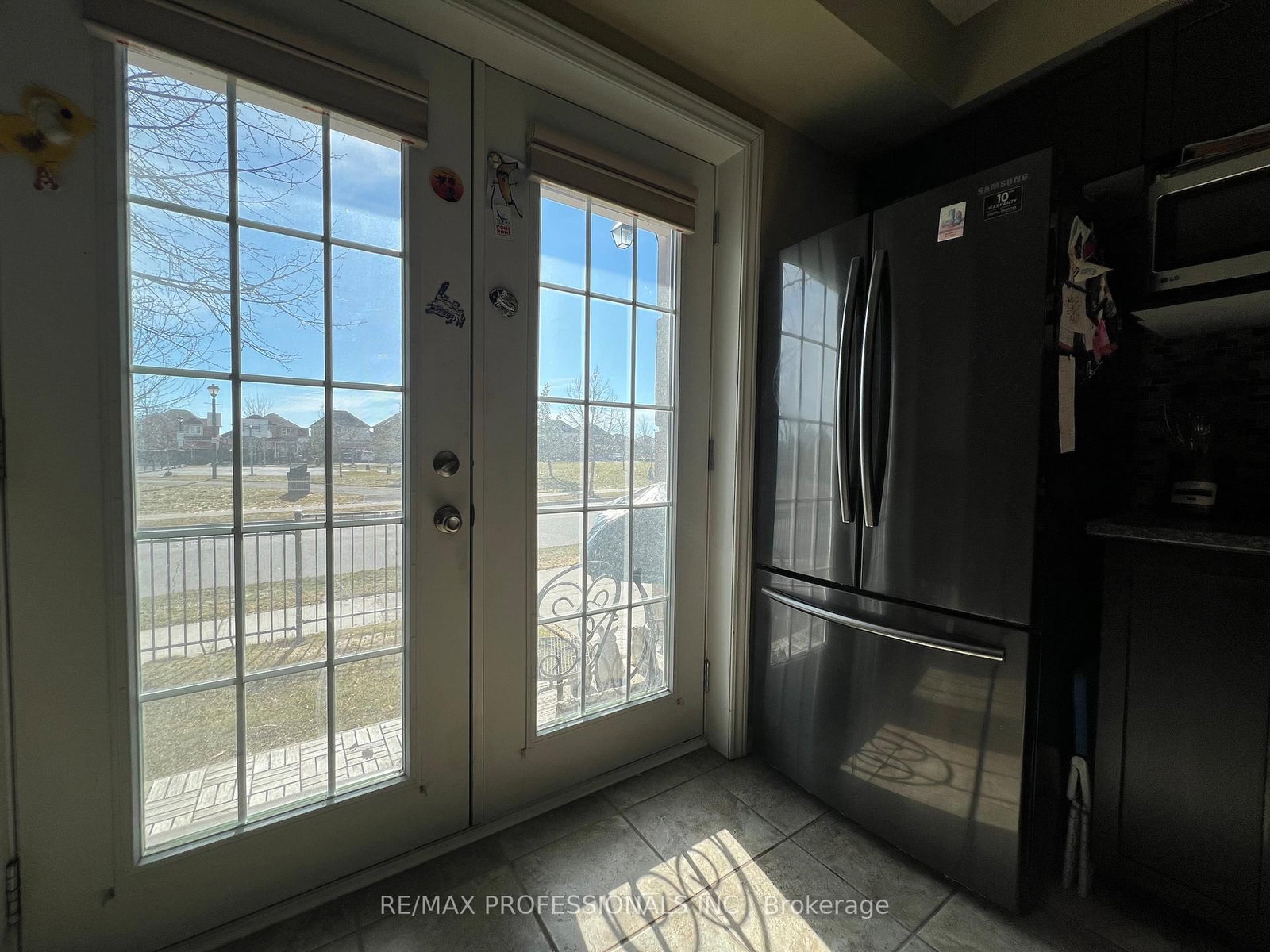 Condo for sale at 107-1390 Main Street, Milton, Ontario, L9T 7S9 - Dempsey - MLS: W12856964