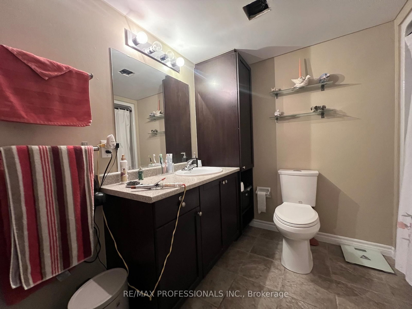 Condo for sale at 107-1390 Main Street, Milton, Ontario, L9T 7S9 - Dempsey - MLS: W12856964