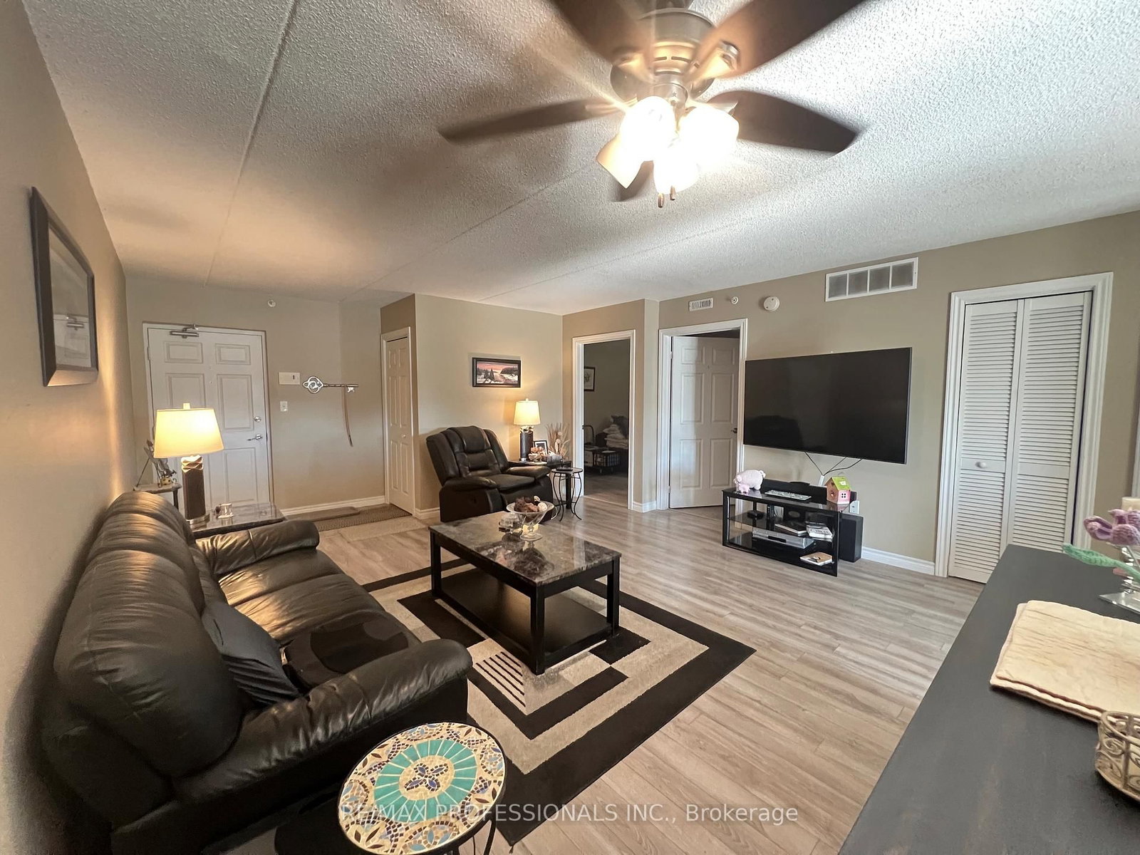 Condo for sale at 107-1390 Main Street, Milton, Ontario, L9T 7S9 - Dempsey - MLS: W12856964