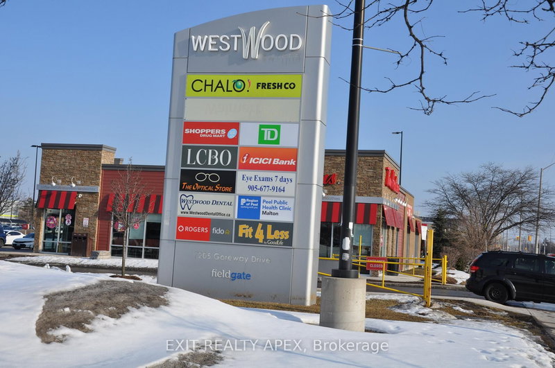 2D12 - 7215 Goreway Dr, Mississauga, L4T 2T9 | Image 2