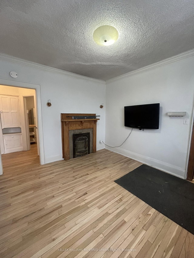 6 - 28 Springhurst Avenue