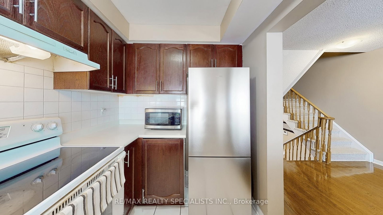 Townhouse for sale at 19-2 Clay Brick Court, Brampton, Ontario, L6V 4M7 - Brampton North - MLS: W12857696