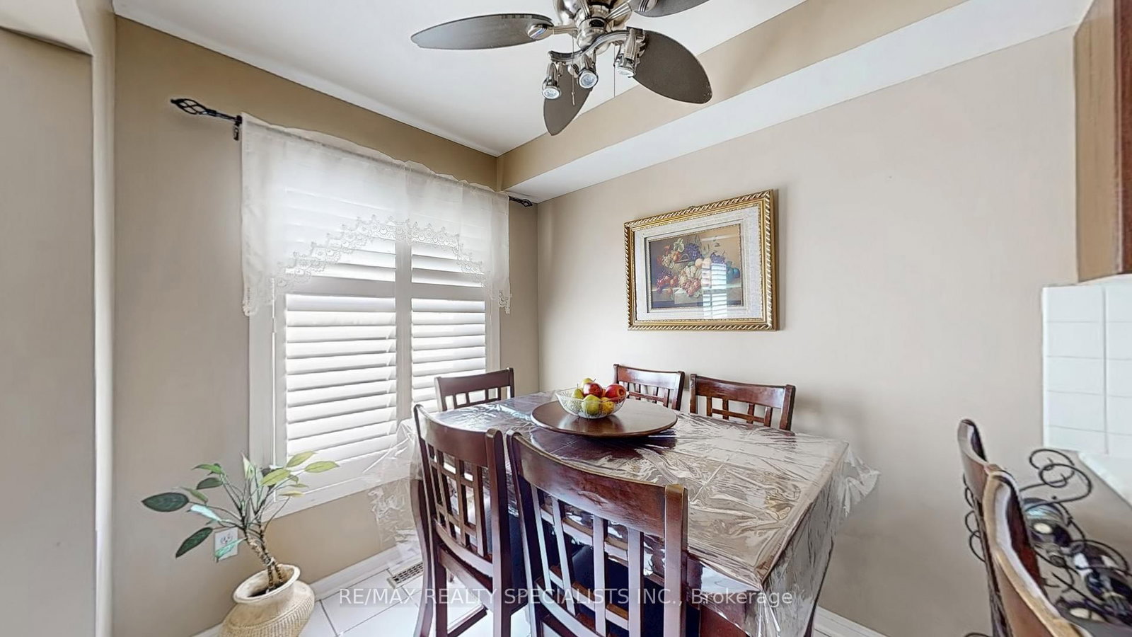 Townhouse for sale at 19-2 Clay Brick Court, Brampton, Ontario, L6V 4M7 - Brampton North - MLS: W12857696