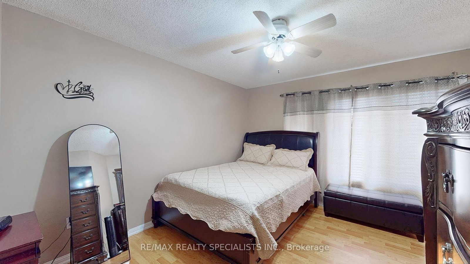 Townhouse for sale at 19-2 Clay Brick Court, Brampton, Ontario, L6V 4M7 - Brampton North - MLS: W12857696