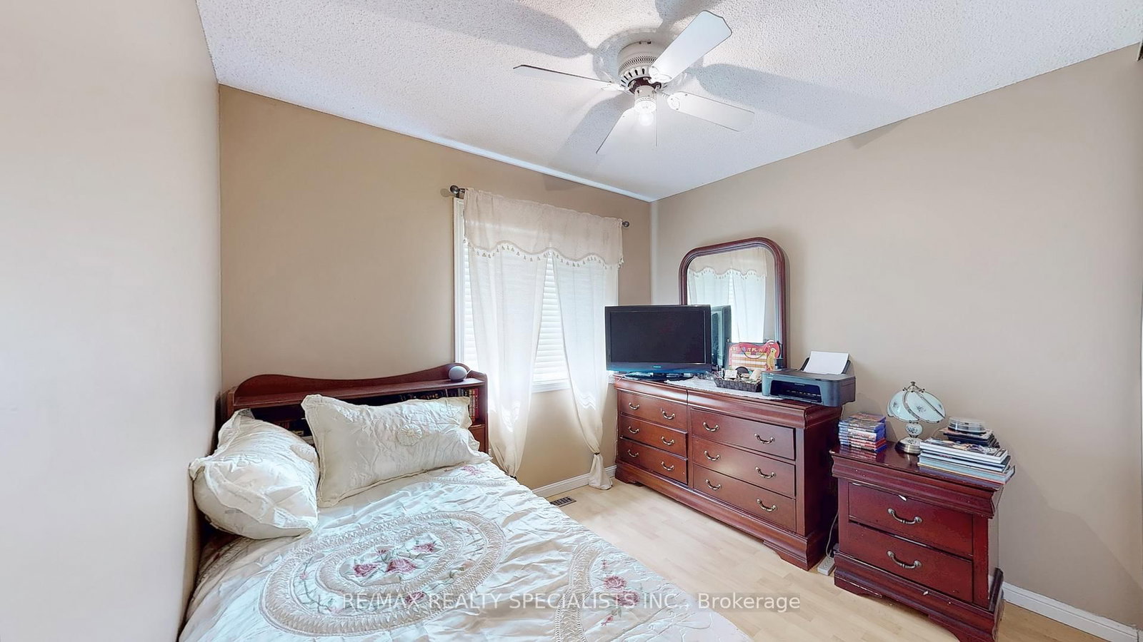 Townhouse for sale at 19-2 Clay Brick Court, Brampton, Ontario, L6V 4M7 - Brampton North - MLS: W12857696