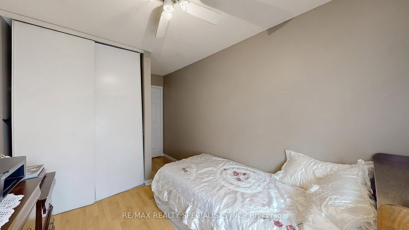 Townhouse for sale at 19-2 Clay Brick Court, Brampton, Ontario, L6V 4M7 - Brampton North - MLS: W12857696