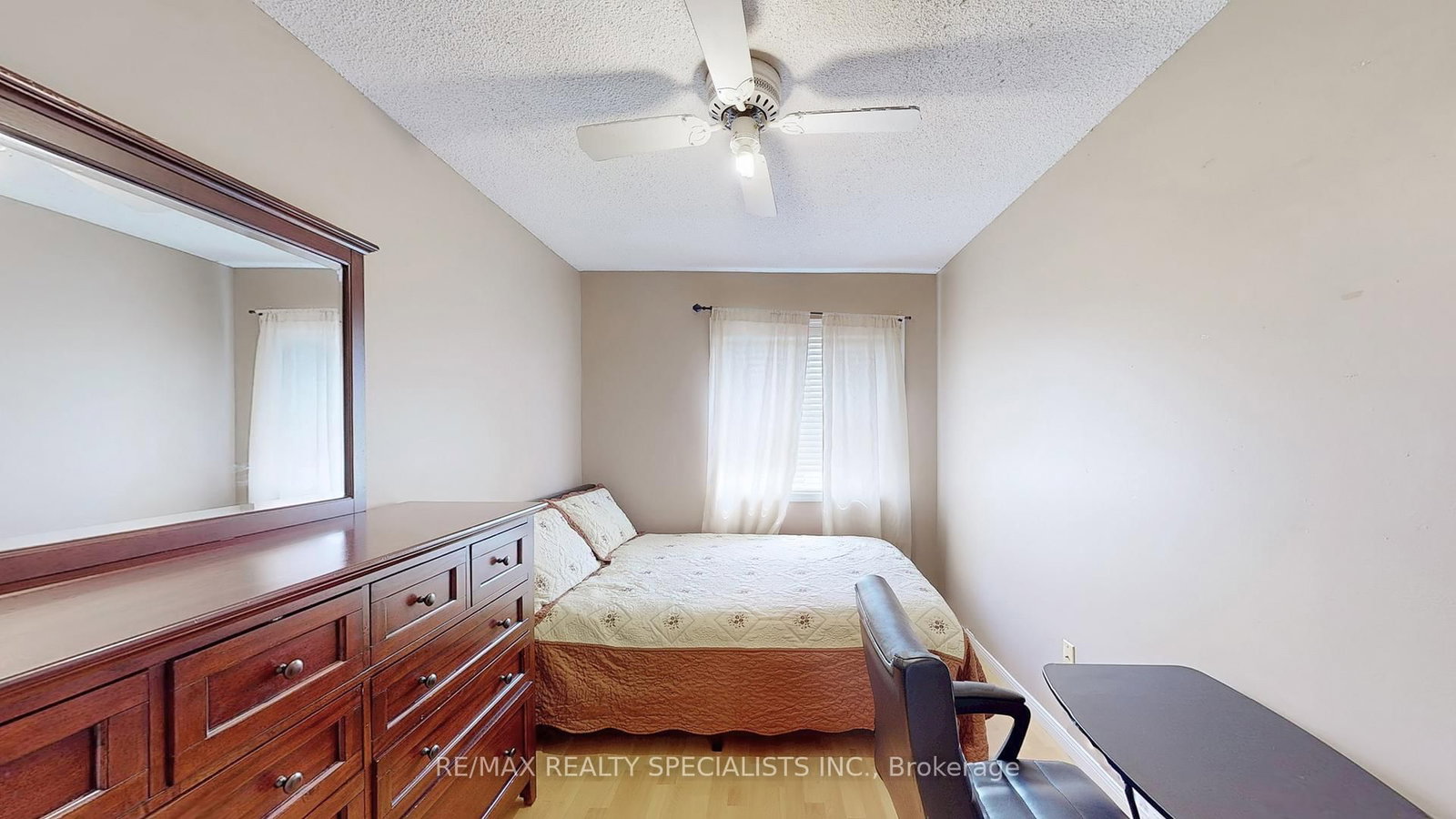 Townhouse for sale at 19-2 Clay Brick Court, Brampton, Ontario, L6V 4M7 - Brampton North - MLS: W12857696