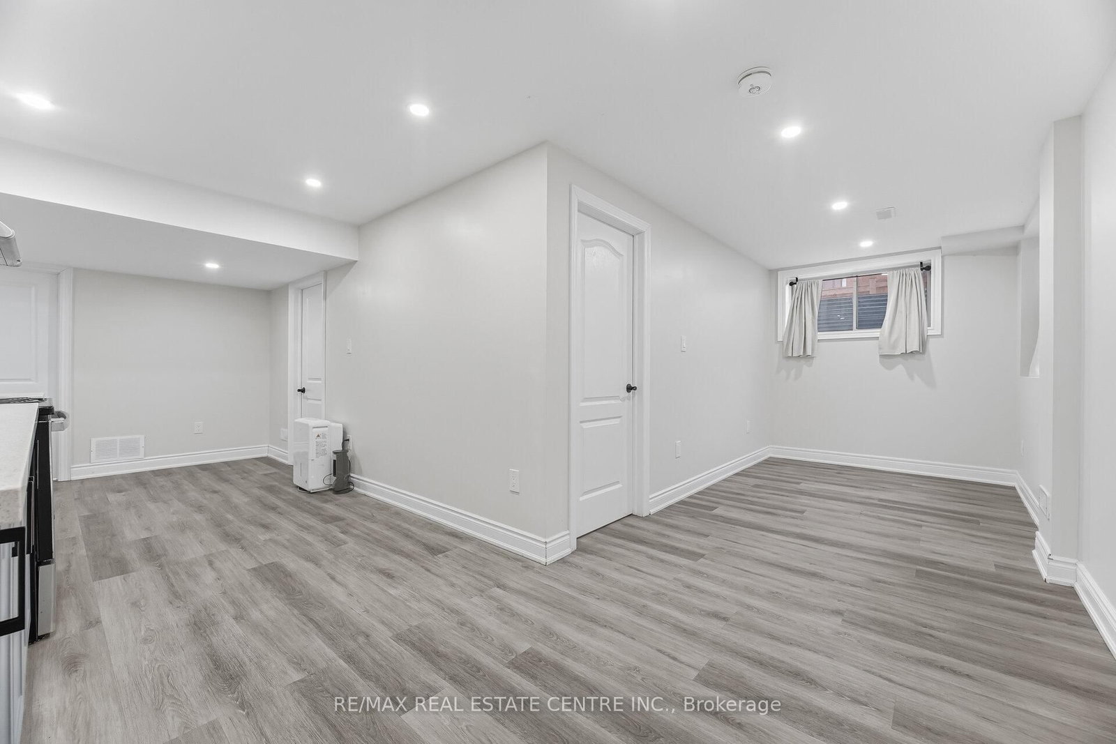 Detached House for lease at Basement Only-544-1 Beam Court, Milton, Ontario, L9E 1L4 - Ford - MLS: W12858276