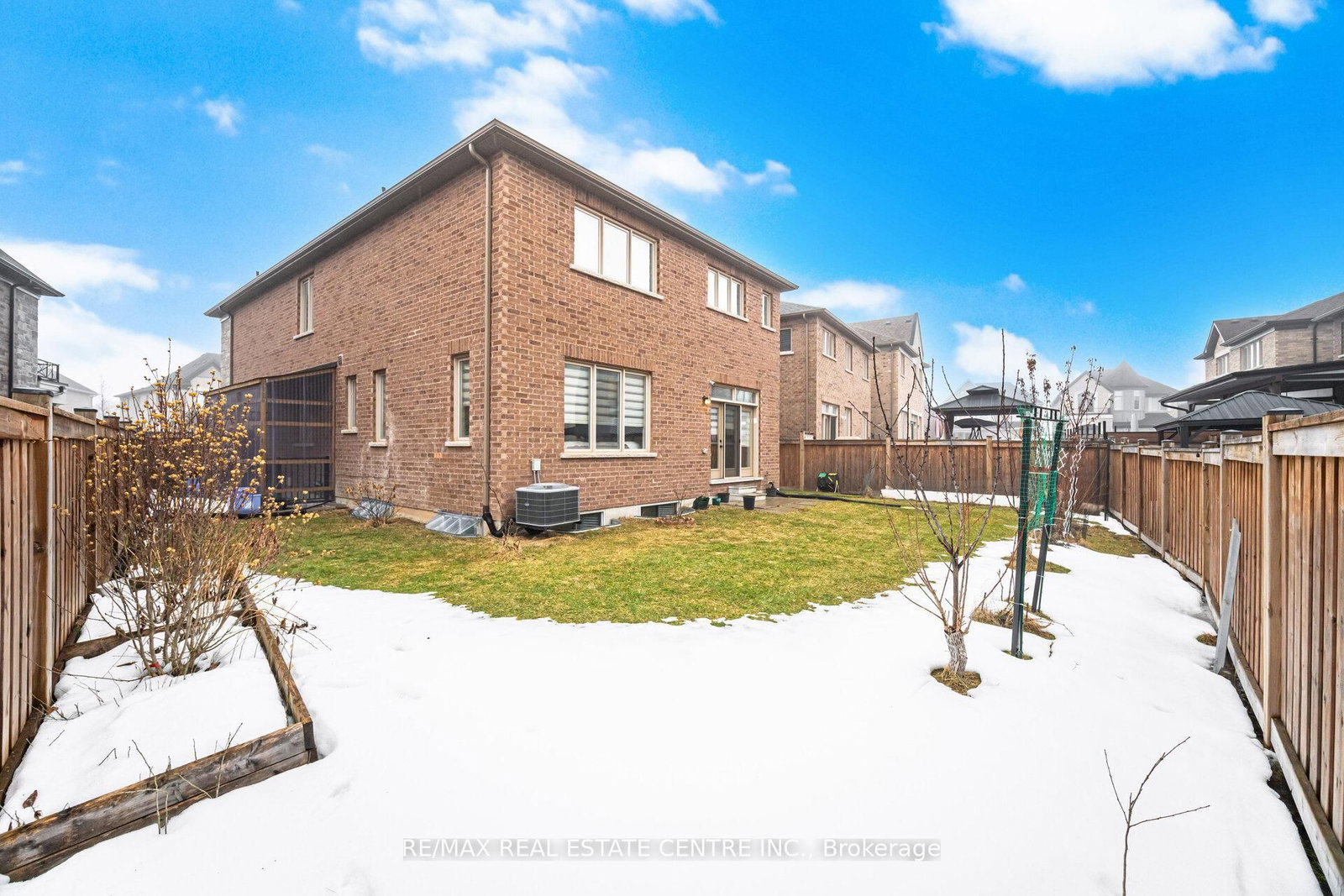 Detached House for lease at Basement Only-544-1 Beam Court, Milton, Ontario, L9E 1L4 - Ford - MLS: W12858276