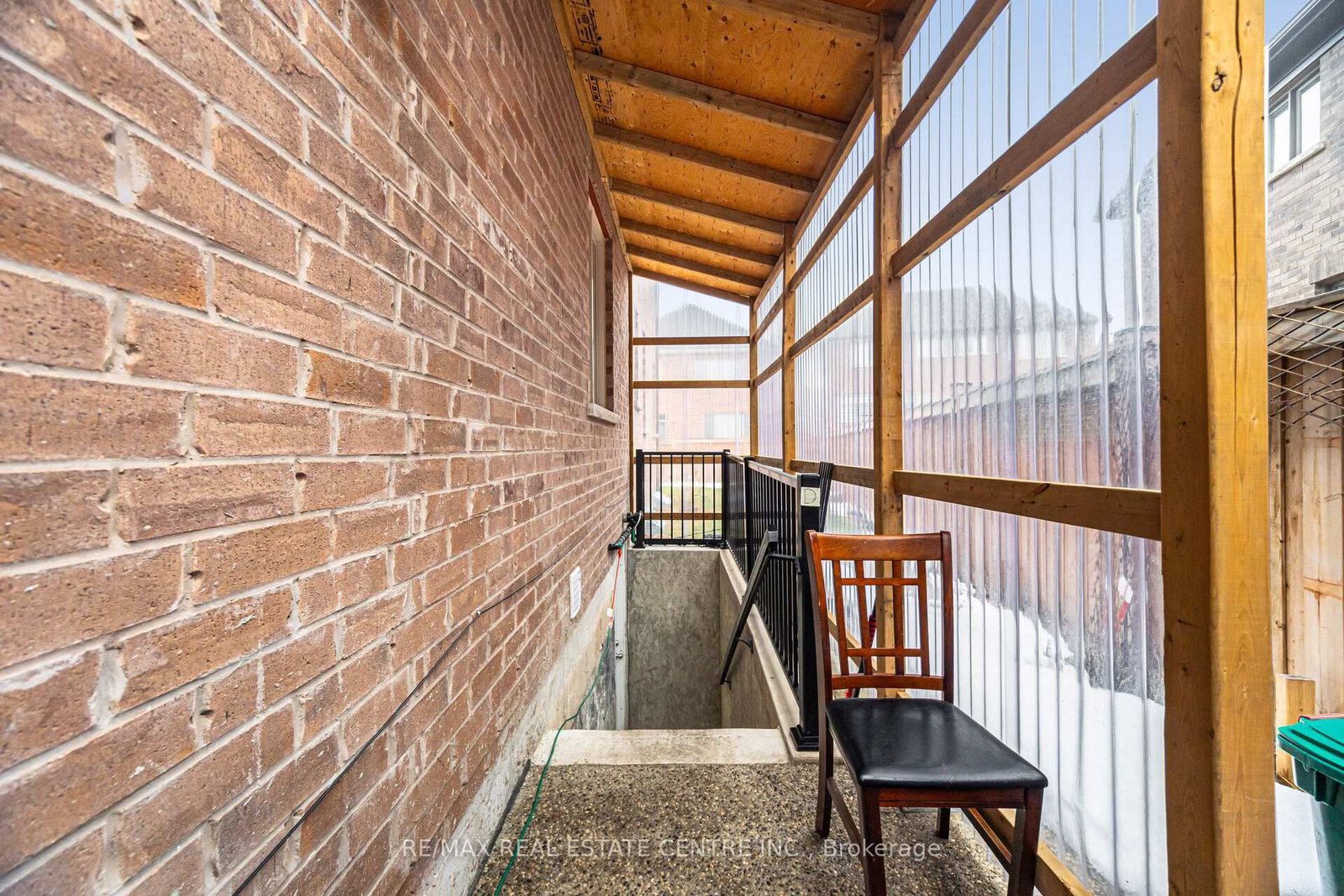 Detached House for lease at Basement Only-544-1 Beam Court, Milton, Ontario, L9E 1L4 - Ford - MLS: W12858276