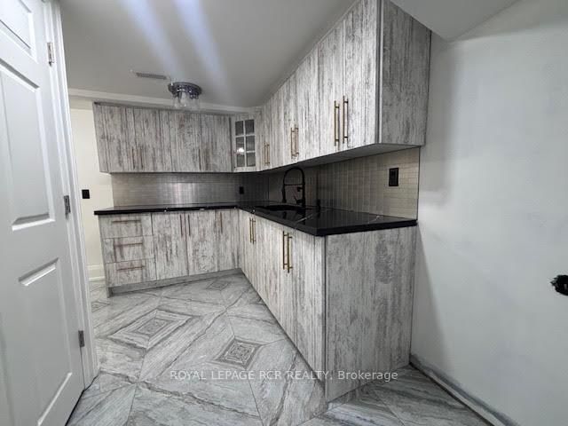 Detached House for sale at 134 Queen Street, Caledon, Ontario, L7E 2M7 - Bolton West - MLS: W12858328