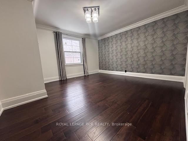 Detached House for sale at 134 Queen Street, Caledon, Ontario, L7E 2M7 - Bolton West - MLS: W12858328