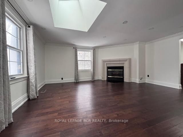 Detached House for sale at 134 Queen Street, Caledon, Ontario, L7E 2M7 - Bolton West - MLS: W12858328