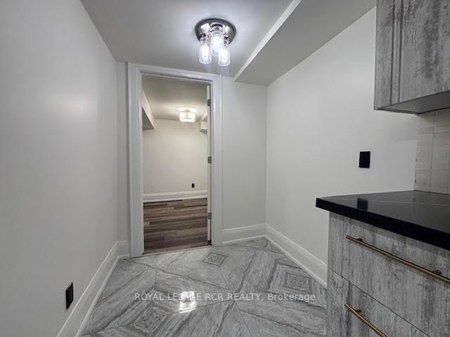 Detached House for sale at 134 Queen Street, Caledon, Ontario, L7E 2M7 - Bolton West - MLS: W12858328