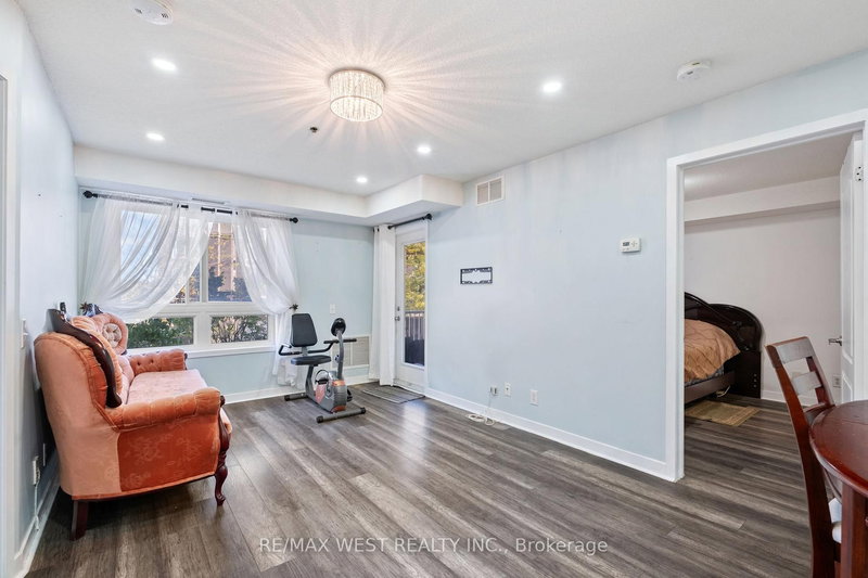 208 - 4 Dayspring Circ, Brampton, L6P 2Z5 | Image 3