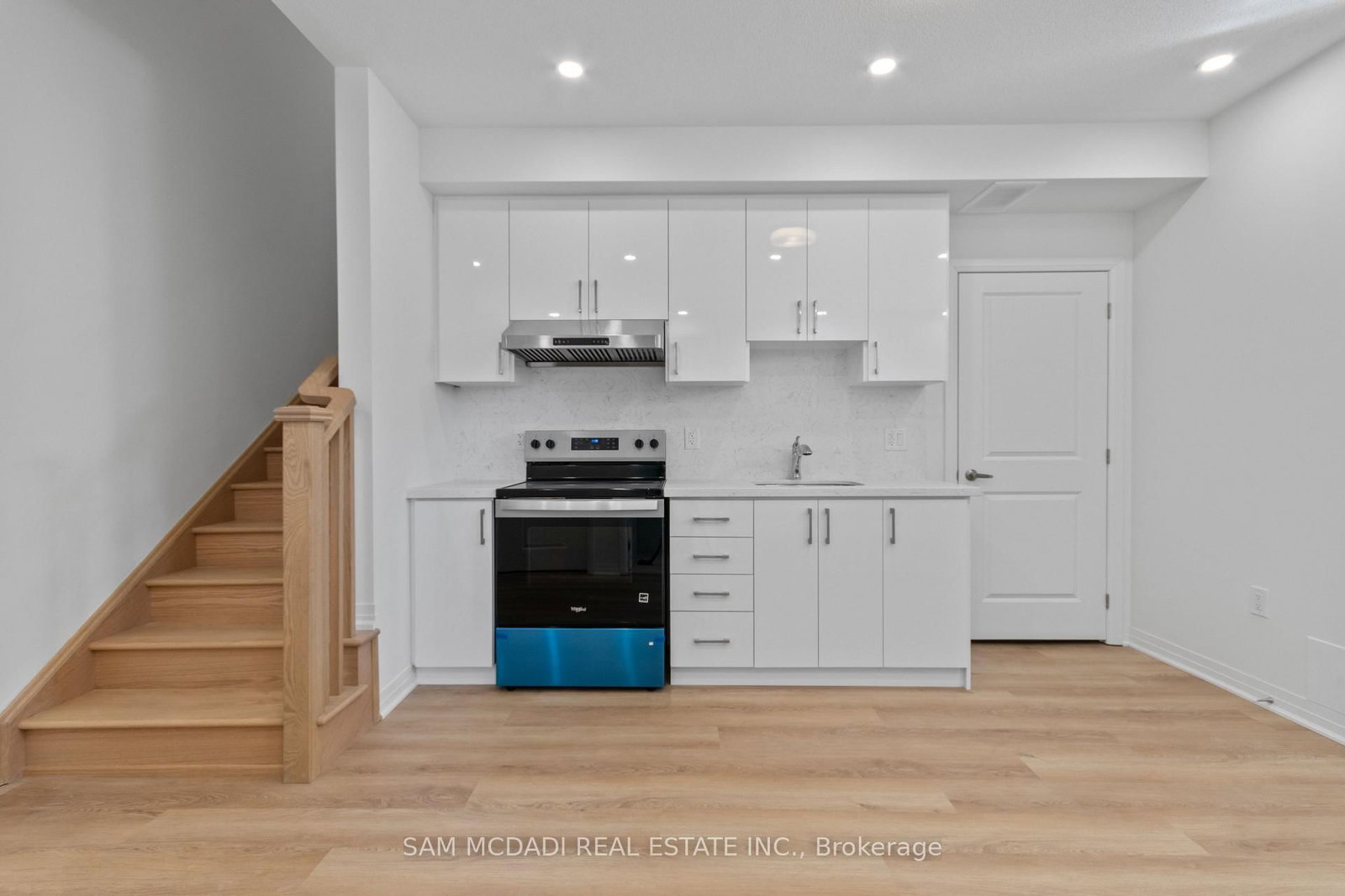 4 Timber Falls Drive, Unit Lower - Photo 2