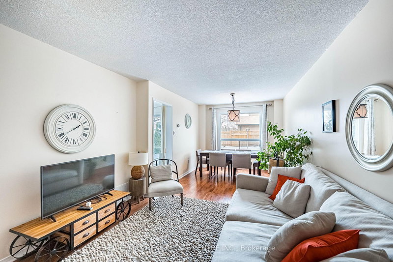 416 Marlatt Dr, Oakville, L6H 5X5 | Image 2