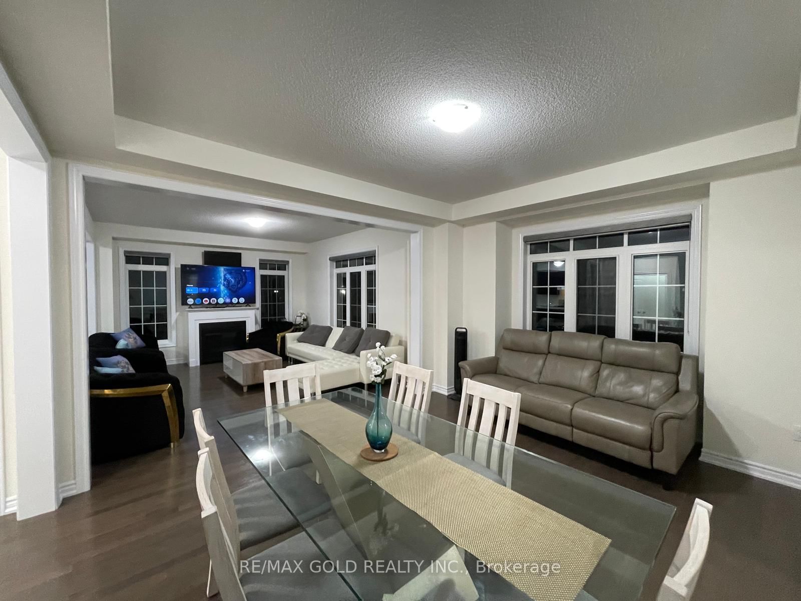 537 Veterans Drive - Photo 12