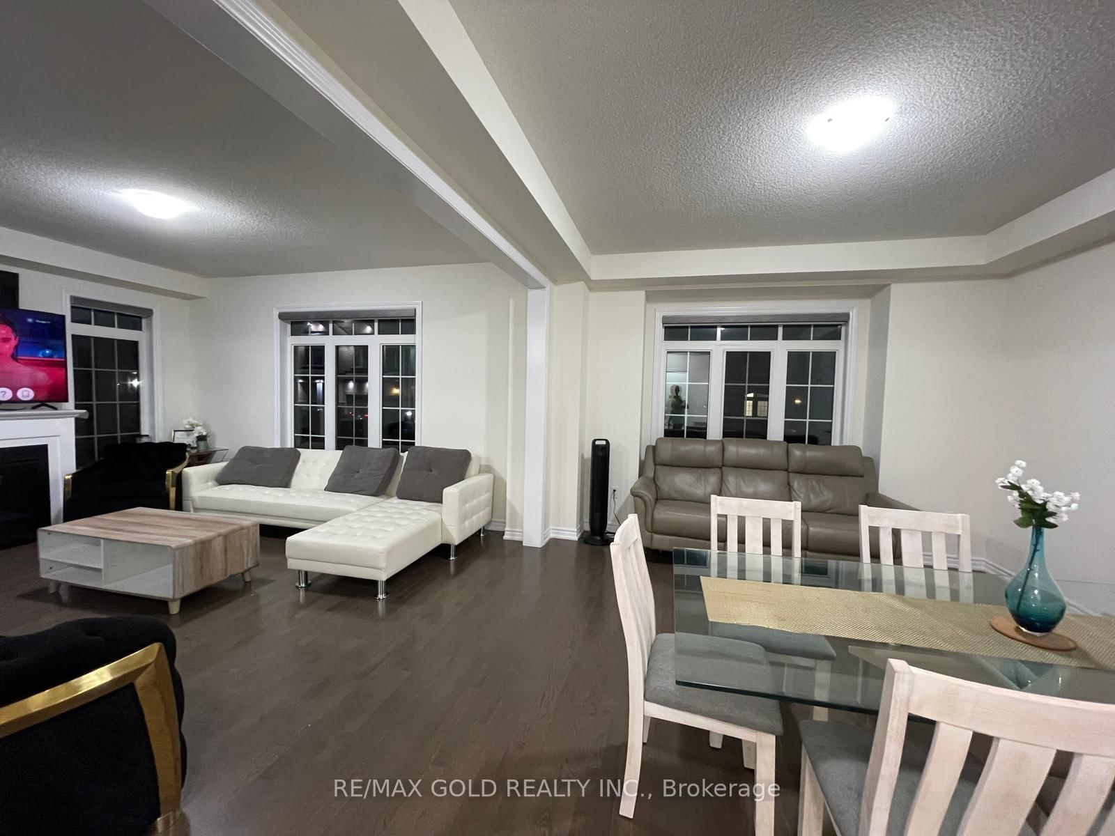 537 Veterans Drive - Photo 14