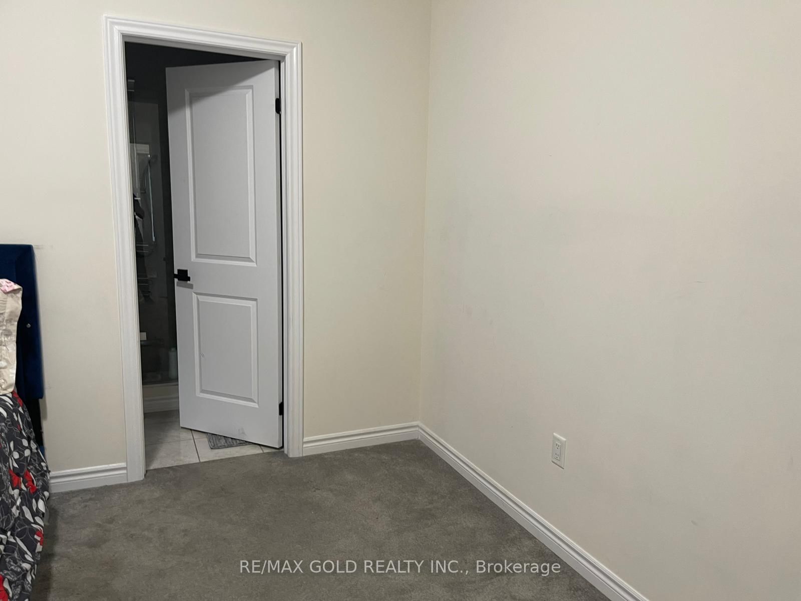 537 Veterans Drive - Photo 15